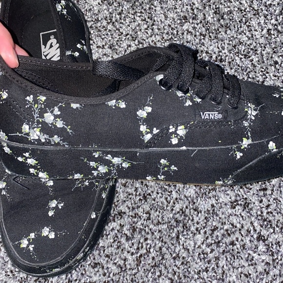 Vans sneakers - Picture 2 of 6